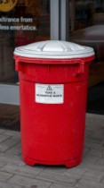 Behälter für giftige und schädliche Abfälle