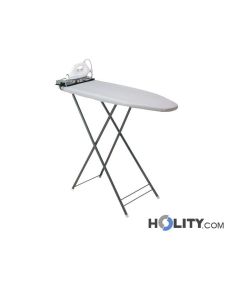 Bügelbrett-mit-Bügeleisen-h16433