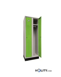 Traditioneller Garderobenspind auf Polypropylensockel h283_13