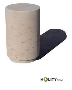 Betonpoller-für-Stadtmobiliar-h31922