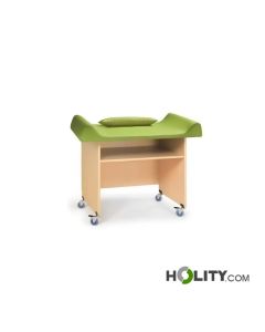 Einplatz-Wickeltisch-für-Kindergärten-h681_59