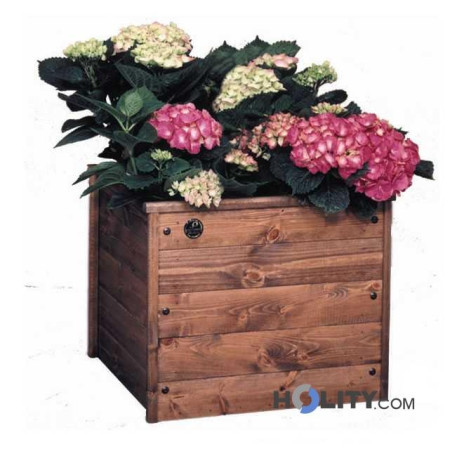 Viereckiger-Blumentopf-aus-Holz-h12604