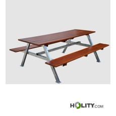 Tisch-mit-Picknickbänken-mit-Fußstütze-h701_01