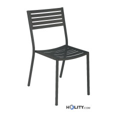 Stapelbarer-Stuhl-aus-lackiertem-Stahl-für-den-Außenbereich-h19208