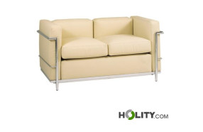 Klassisches-Design-Sofa-mit-verchromtem-Stahlgestell-h449_99