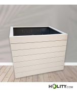 Quadratische-Pflanzgefäße-für-Stadtmobiliar-h229_15