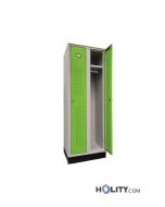 Traditioneller Garderobenspind auf Polypropylensockel h283_13