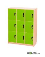 Schrank-mit-farbigen-Türen-h402_94