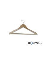 Kleiderbügel-aus-Holz-für-Hotel-h43838