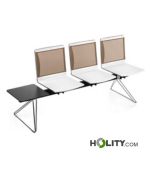 3-sitzige-Wartezimmerbank-mit-kleinem-Tisch-h933_10