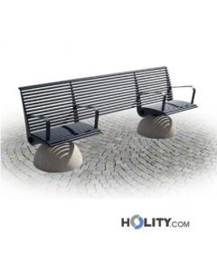 Sitzbank als Stadtmobiliar mit Betonsockel. h287_100