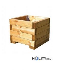 Pflanzgefäß-aus-Holz-für-Stadtmobiliar-h521_09