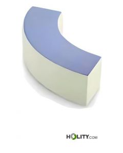 Gebogene-weiche-Sitzbank-für-den-Kindergarten-h681_55