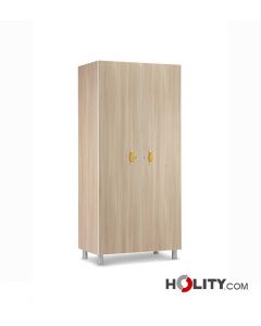 Kleiderschrank-für-Pflegeheime-h732_03