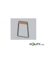 Moderner-Fahrradständer-mit-Holzlatten-h140_552