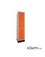 Doppelstöckiger Garderobenspind mit PVC-Sockel h283_19