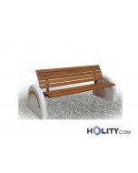 Sitzbank als Stadtmobiliar mit Seitenstützen aus Beton h28773