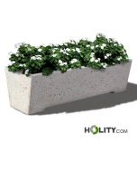 Trapezförmiges-Pflanzgefäß-aus-Beton-h287_312