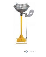 Sicherheits-Boden-Augendusche-h83_43